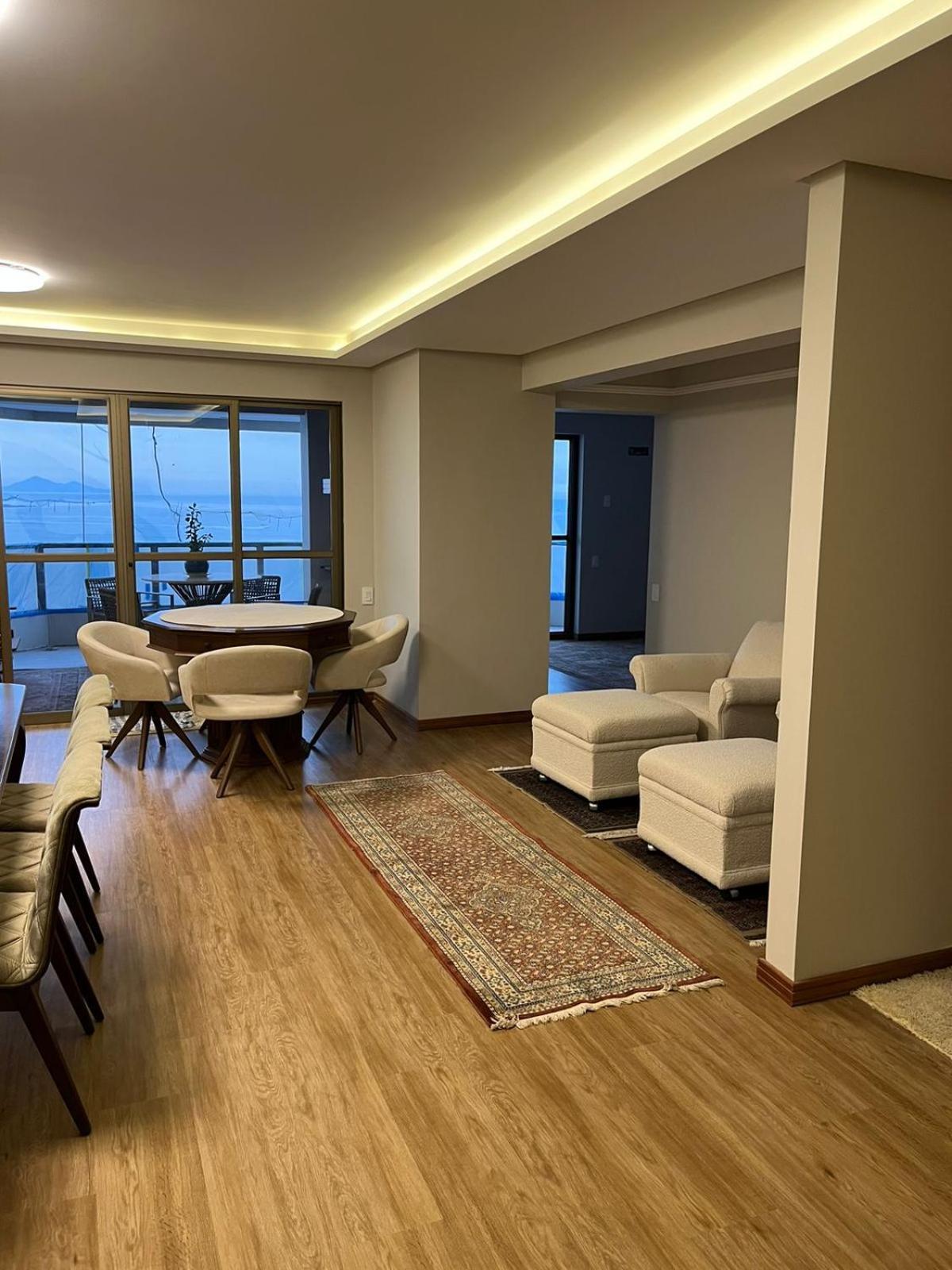 Apto Frente E Vista Inteira Mar Em Deslumbrante E Aconchegante * Balneário Camboriú